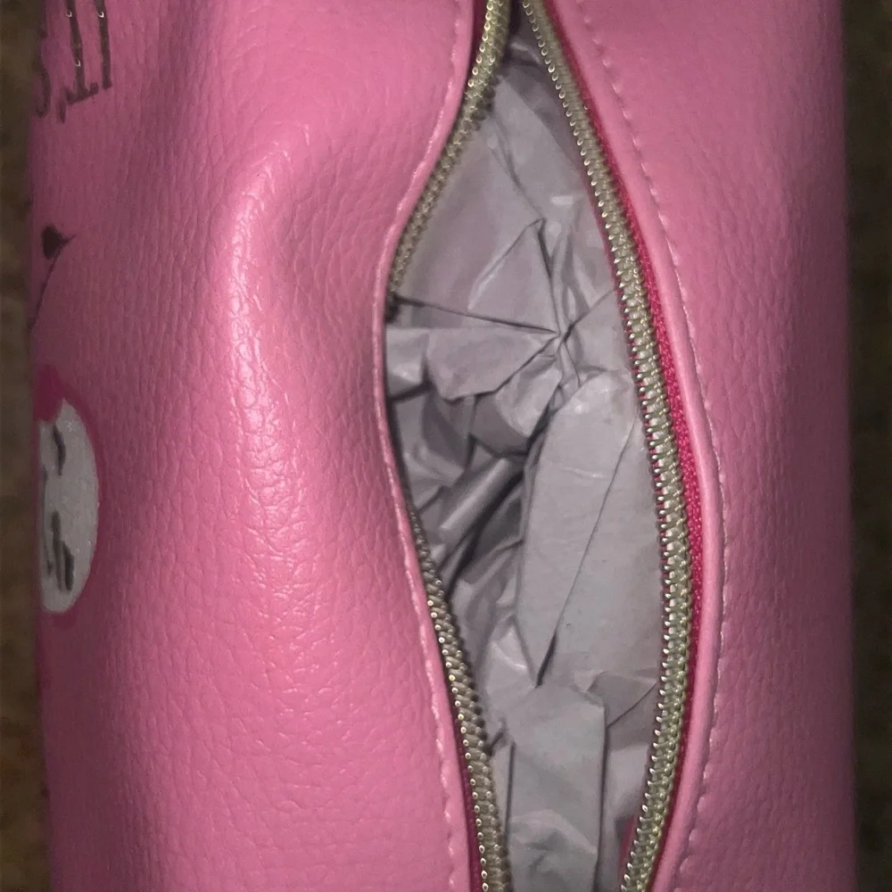 Charming Charlie Christmas Pink Snowman Cosmetic Bag‎
